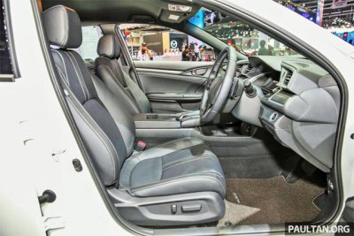 Ruang Baris Pertama Honda Civic Hatchback Malang